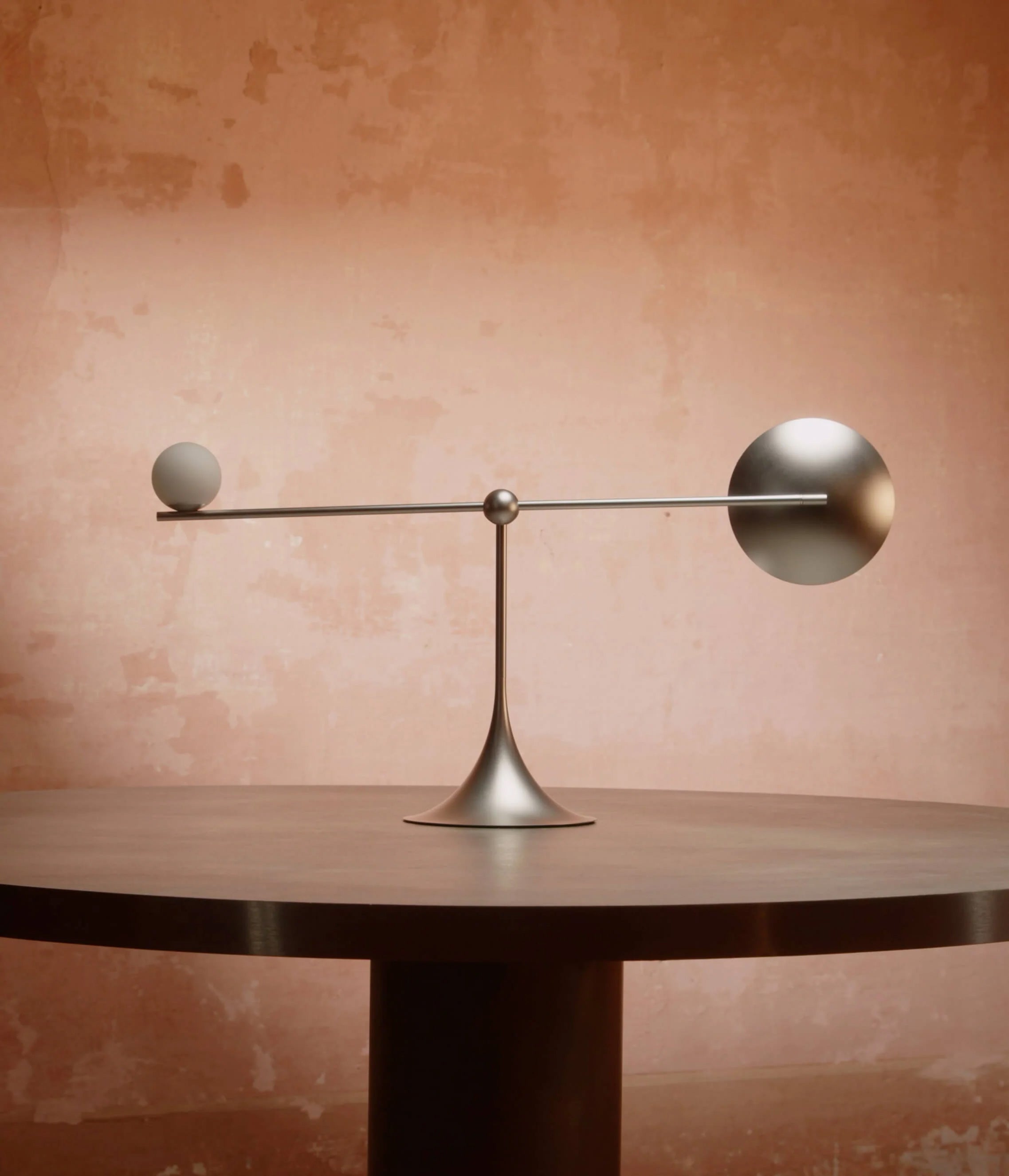 Ovo Portable Desk Lamp