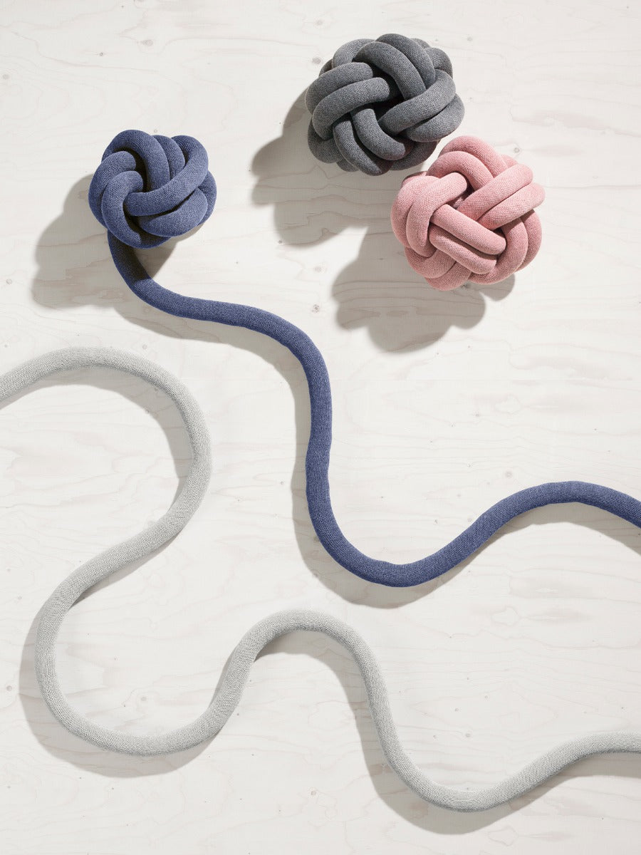 Knot Cushion