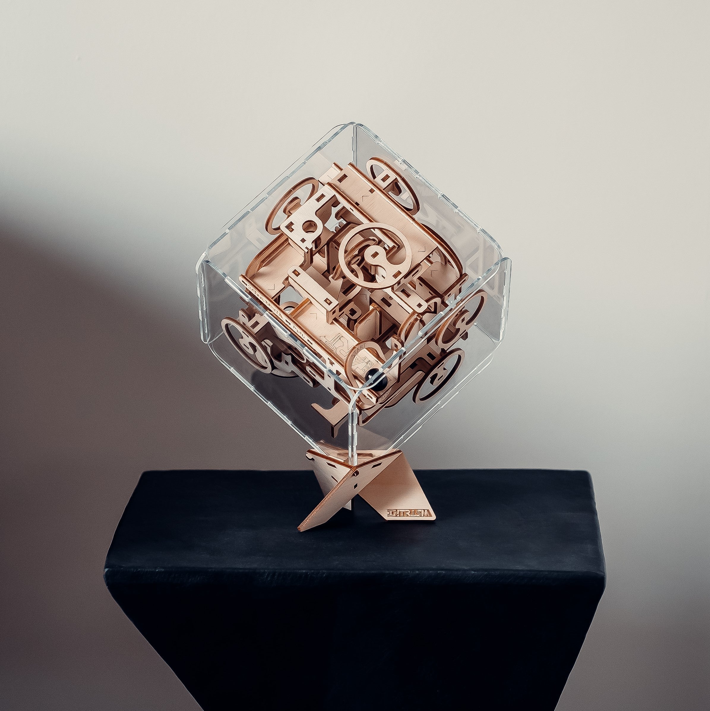 Intrism Mini