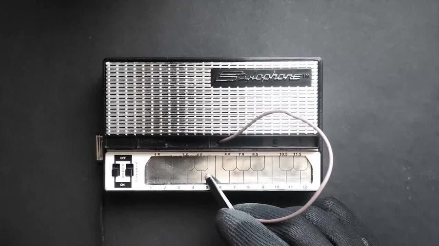 Stylophone S-1 The original pocket synthesizer - with carrying case Stylophone S-1 The original pocket synthesizer - with carrying case