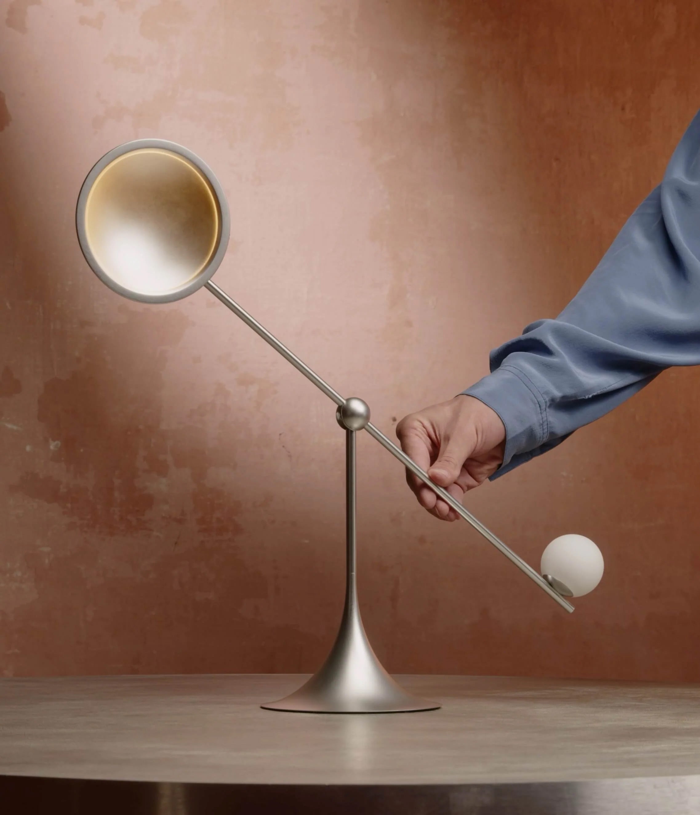 Ovo Portable Desk Lamp