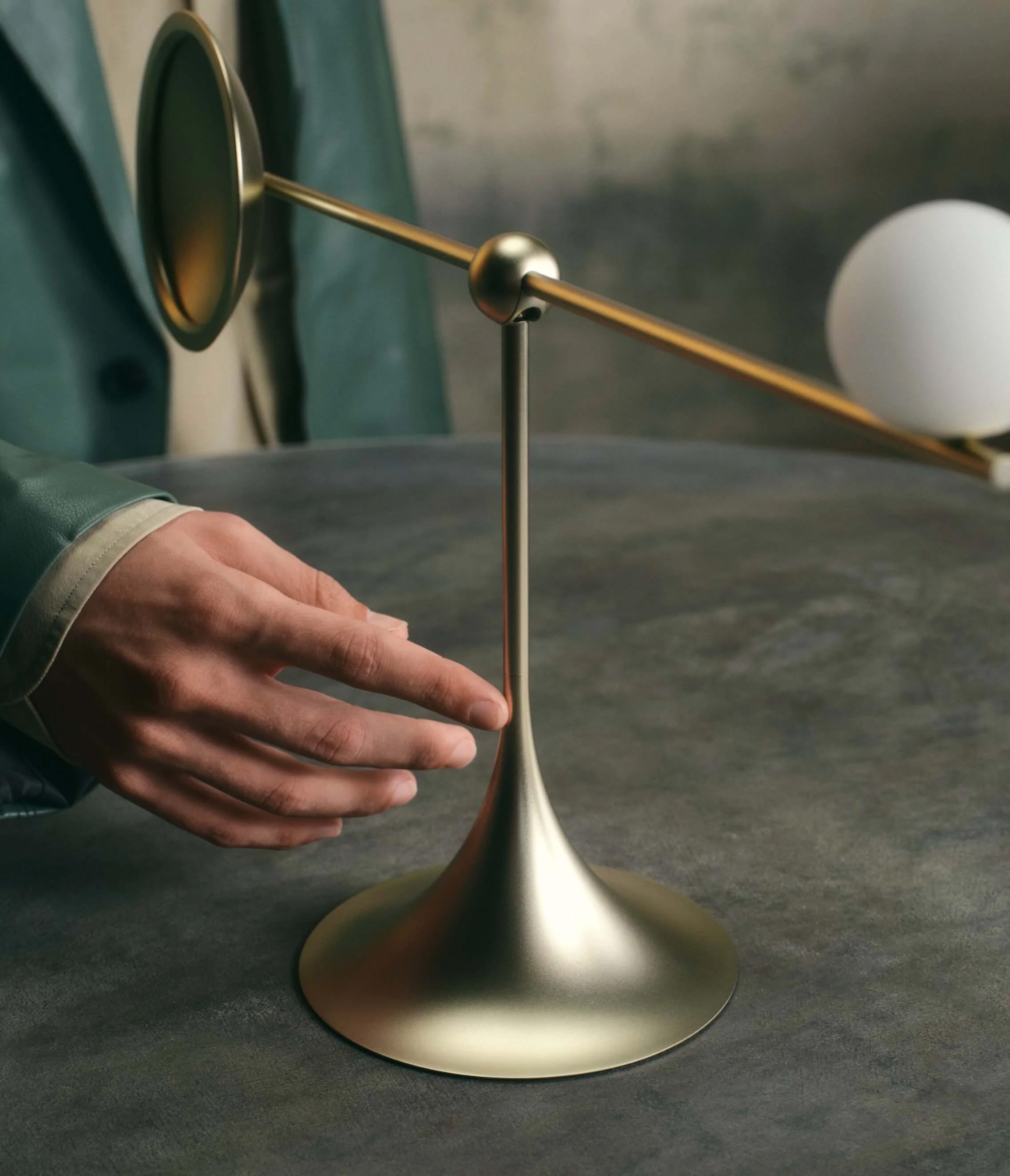 Ovo Portable Desk Lamp