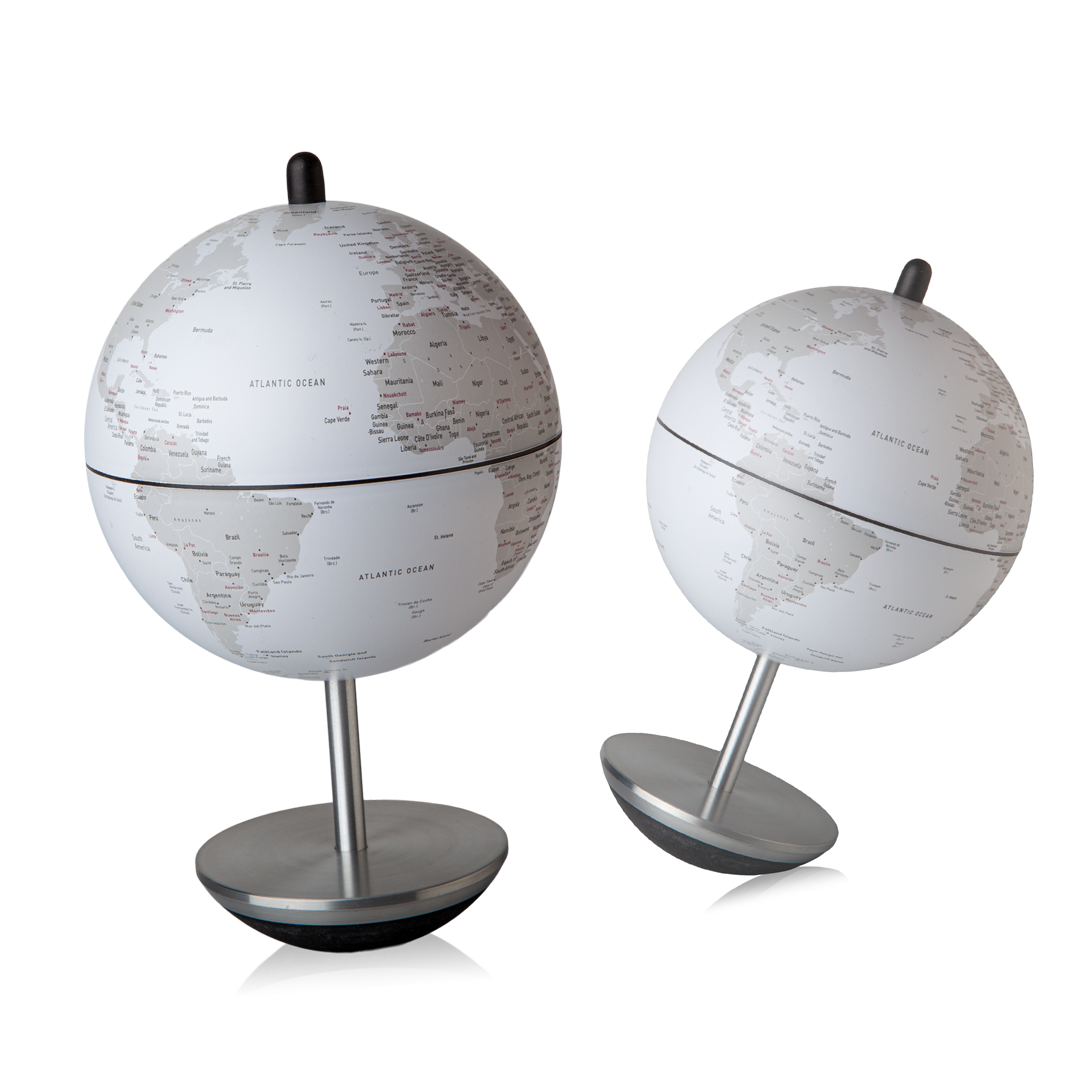 Swinging Globe